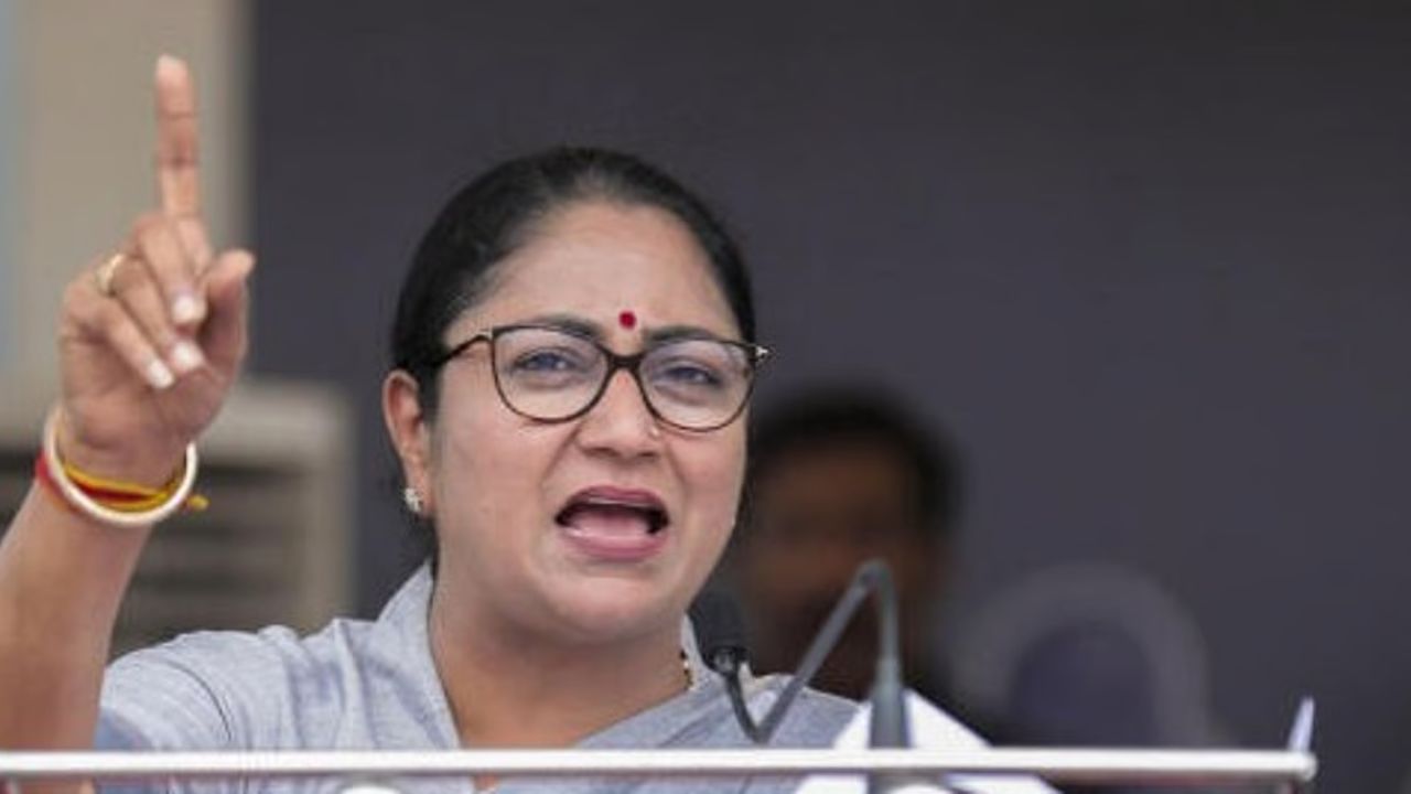 Delhi CM Assures No Jhuggis Will Be Removed, Promises Housing for All