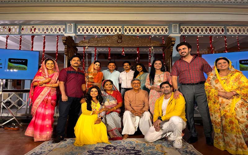 With 'Mehndi Wala Ghar', Sony Entertainment Television brings viewers a moving saga of a close-knit family and its changing dynamics