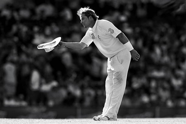 Cricket Fraternity pays tribute to Shane Warne
