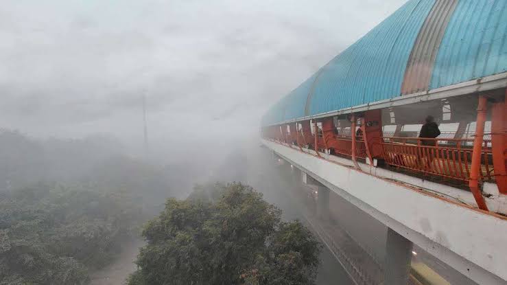 Dense fog in Delhi-NCR, cold wave continues in many states of the country