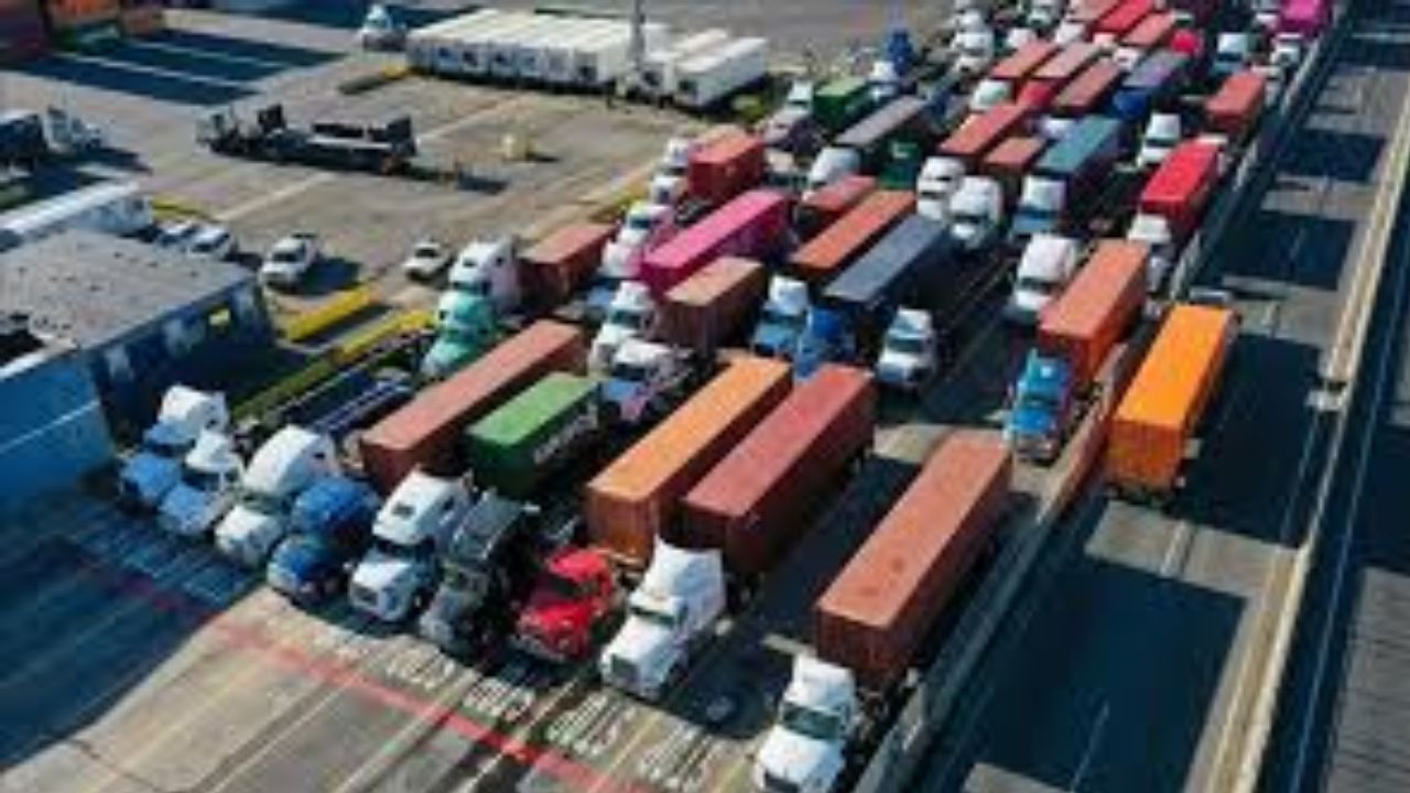 Canada Urges Action as US Suspends Visas for Foreign Truck Drivers