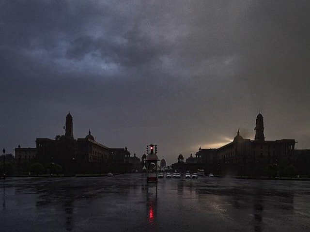 Relief amidst Scorching Heat: Plains weather might change due to rain on the mountains, forecast reveals temperature might drop in the next 10 days
