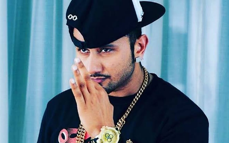 Case registered against those who misbehaved with singer Honey Singh in Hauz Khas police station