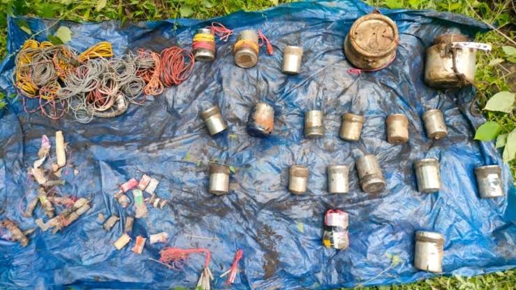 Anti Naxal Operation: Preparations to wreak havoc in Jharkhand, hand grenades and ammunition recovered on a large scale