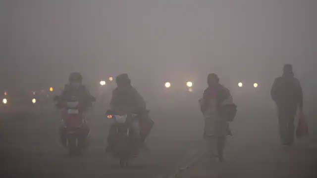 Delhi Weather Update: Severe cold in Delhi, Safdarjung temperature less than 2 degrees