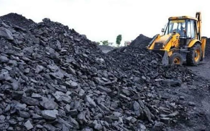 Coal Crisis : Fear of coal crisis in front of power plants