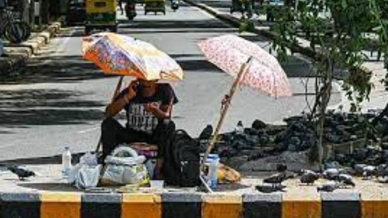 Lucknow Faces 30% Rain Deficit, Humidity Soars to 93%