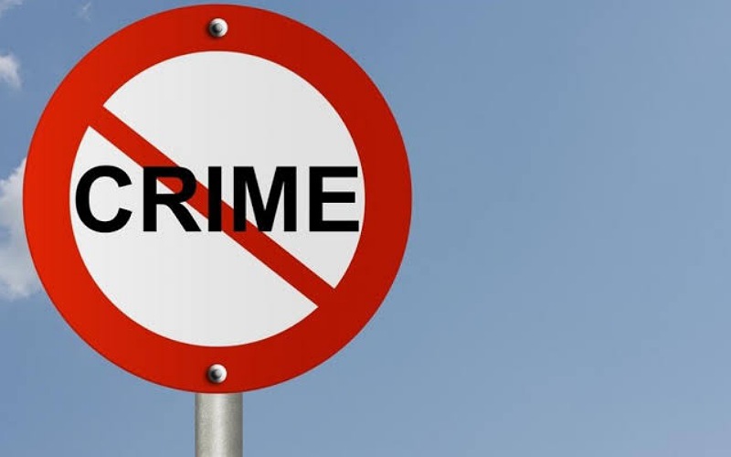 Six crore cash extracted from five suspects at a former IPS's home in Noida