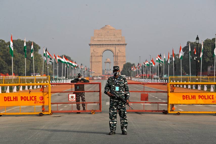 Lockdown In Delhi From 10 PM Till 5 am till 26 April