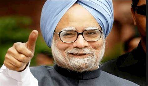 PM should maintain dignity rather than blame history to downplay faults: Manmohan Singh