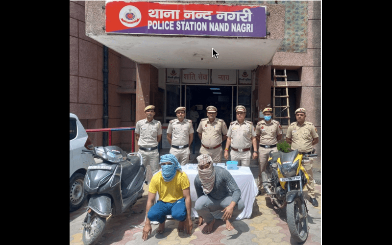 North East Team of Nand Nagri Police arrests Robbers who impersonated themselves as Police, Recovers Motorcycle, Scooty and robbed Phones