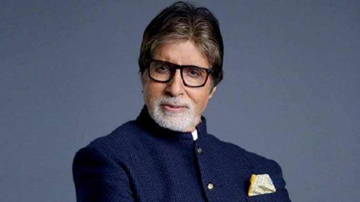 Amitabh Bachchan corrected by fan for misspelling Dussehra, the latter says 