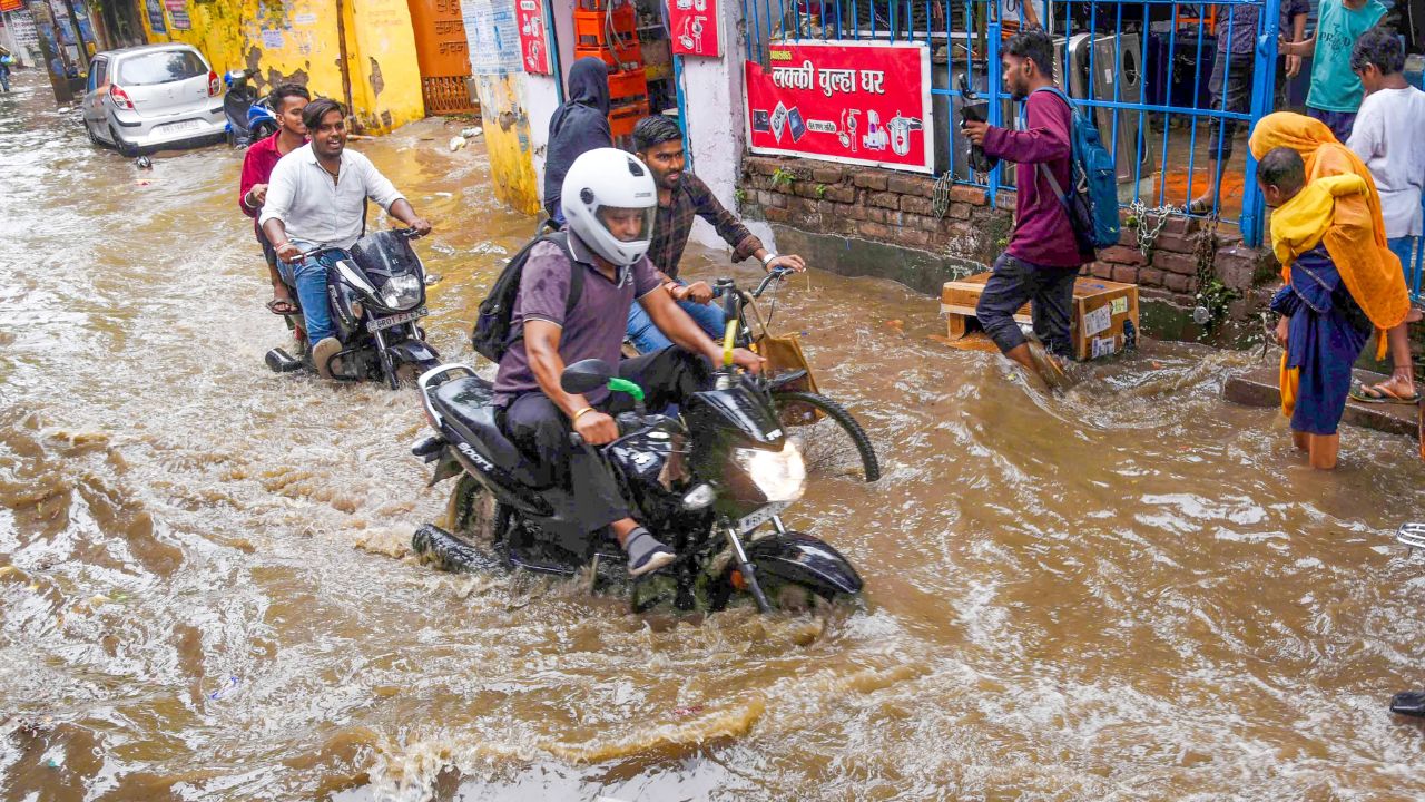 Heavy Rainfall Wreaks Havoc in Rajasthan; Mini‑Truck Swept Away in Dholpur