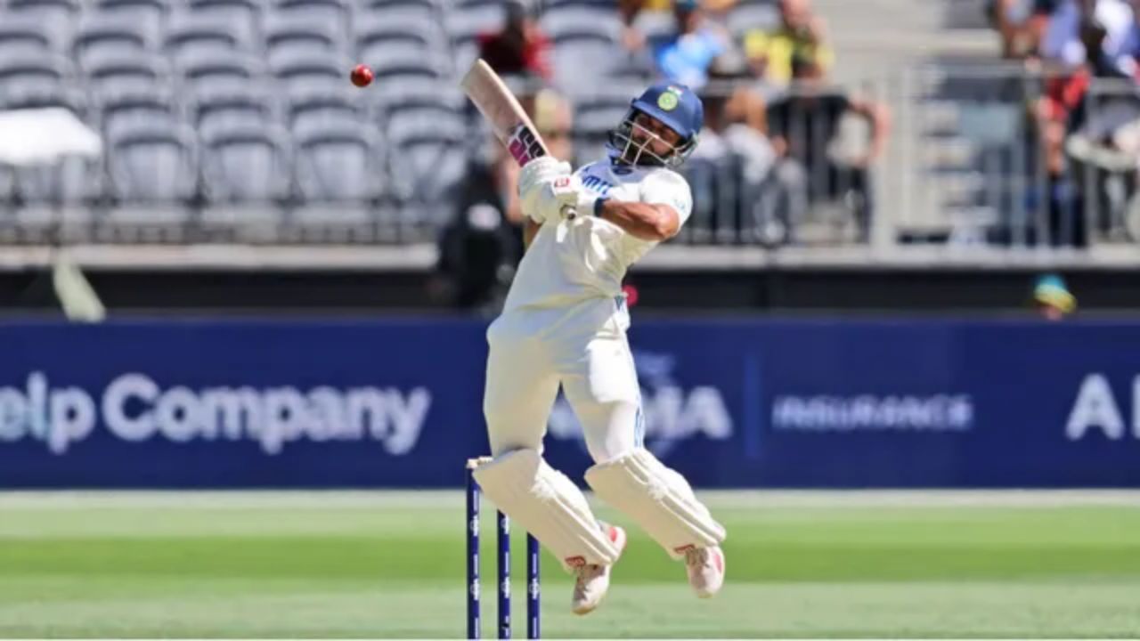 Nitish Reddy’s Reverse-Swat Six Stuns Rishabh Pant, Amuses Bumrah, Shocks Boland