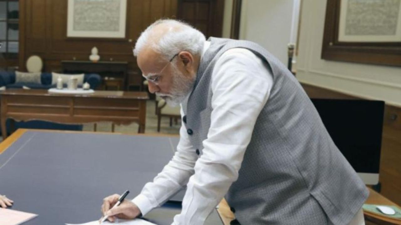 PM Modi at HTLS 2024: ‘Trust Restored in Government,’ 2047 Roadmap Unveiled