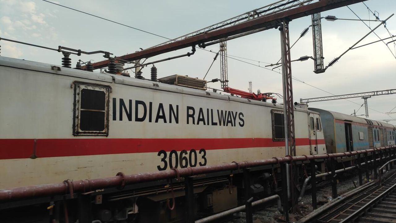 “Indian Railways May Prepare Reservation Chart 8 Hours Before Train Departure”