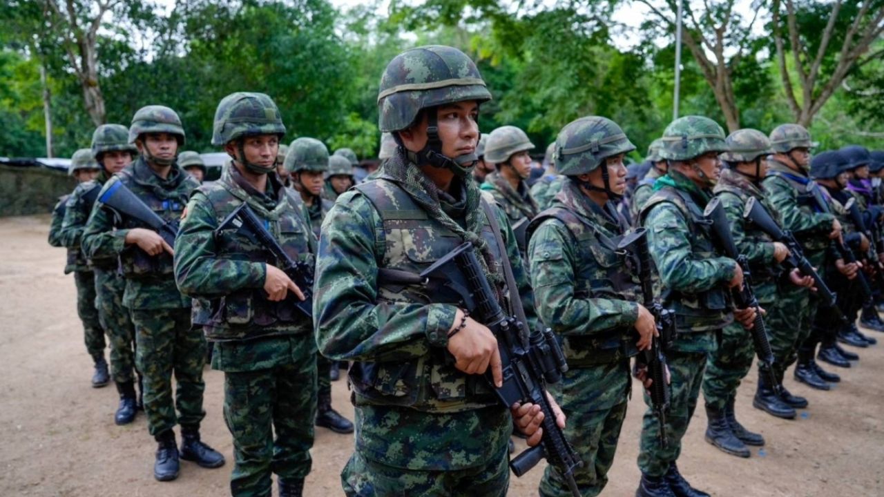 Thailand–Cambodia Border Clash Escalates: Troops Exchange Fire Amid Landmine Fallout