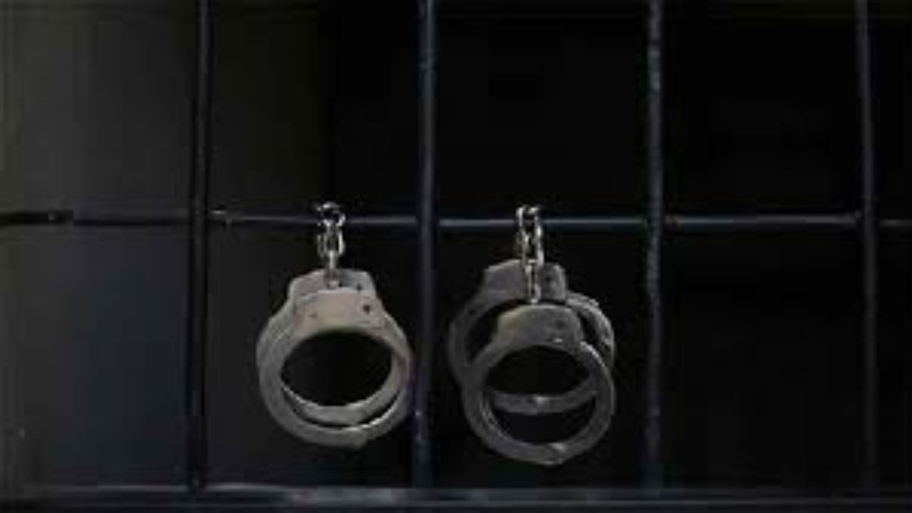 Gurugram Police Detains 10 Illegal Bangladeshi Immigrants, Initiates Deportation