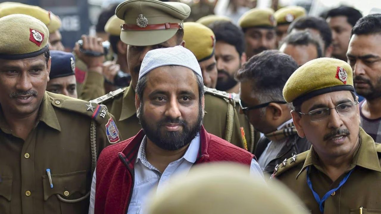 Delhi Court Grants Bail to AAP’s Amanatullah Khan, Calls ED Custody ‘Illegal’ in Waqf Board Case