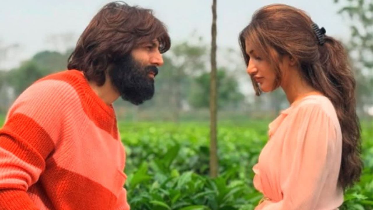 Kartik Aaryan Smitten by Sreeleela During Chai Date, Sings ‘Tu Meri Zindagi Hai’ Instead of ‘Aashiqui 3’