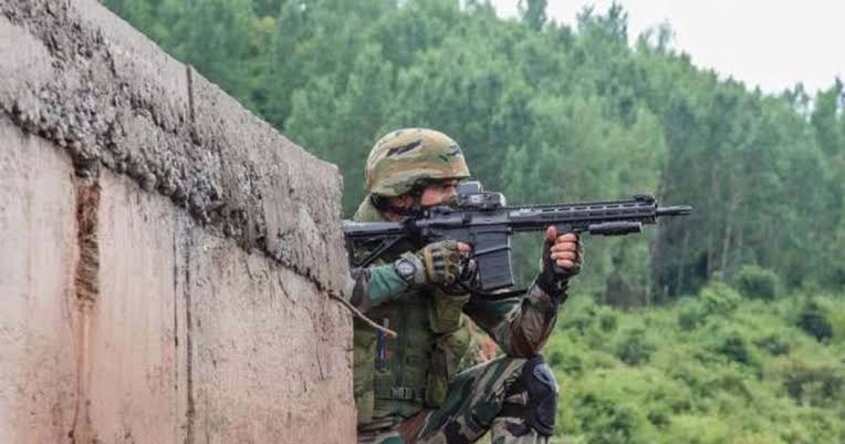 Jammu Kashmir News: Encounter between terrorists and security forces in Budgam, 3 Lashkar terrorists surrounded, operation continues