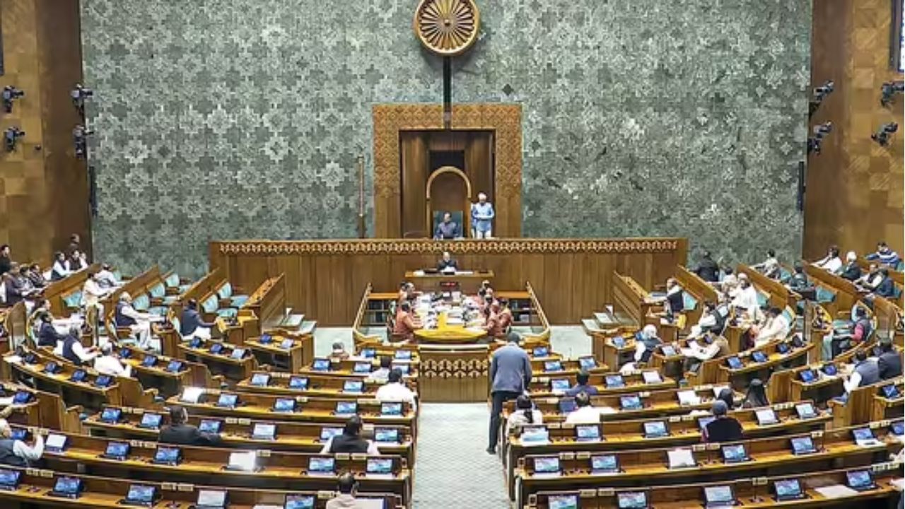 Parliament LIVE: BJP to Issue Notices to 20 MPs for Skipping ONOE Bill Voting