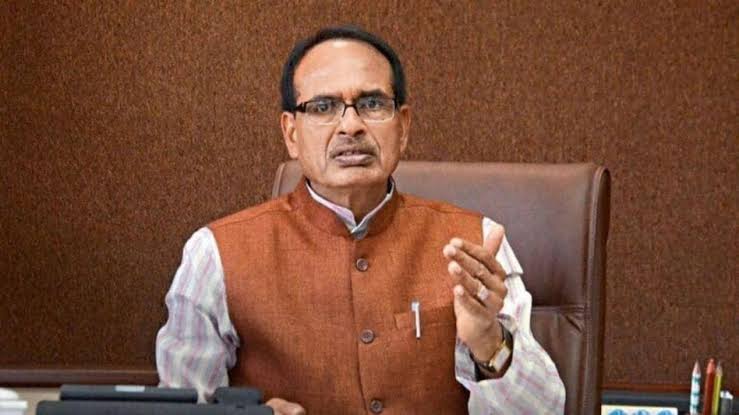 MP News: Dollars and pounds recovered from bishop in Madhya Pradesh, Shivraj Singh made a big statement on this matter.