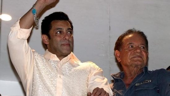 Bollywood actor Salman Khan and his father Salim Khan receive anonymous letter threatening to kill them; FIR registered by Mumbai Police