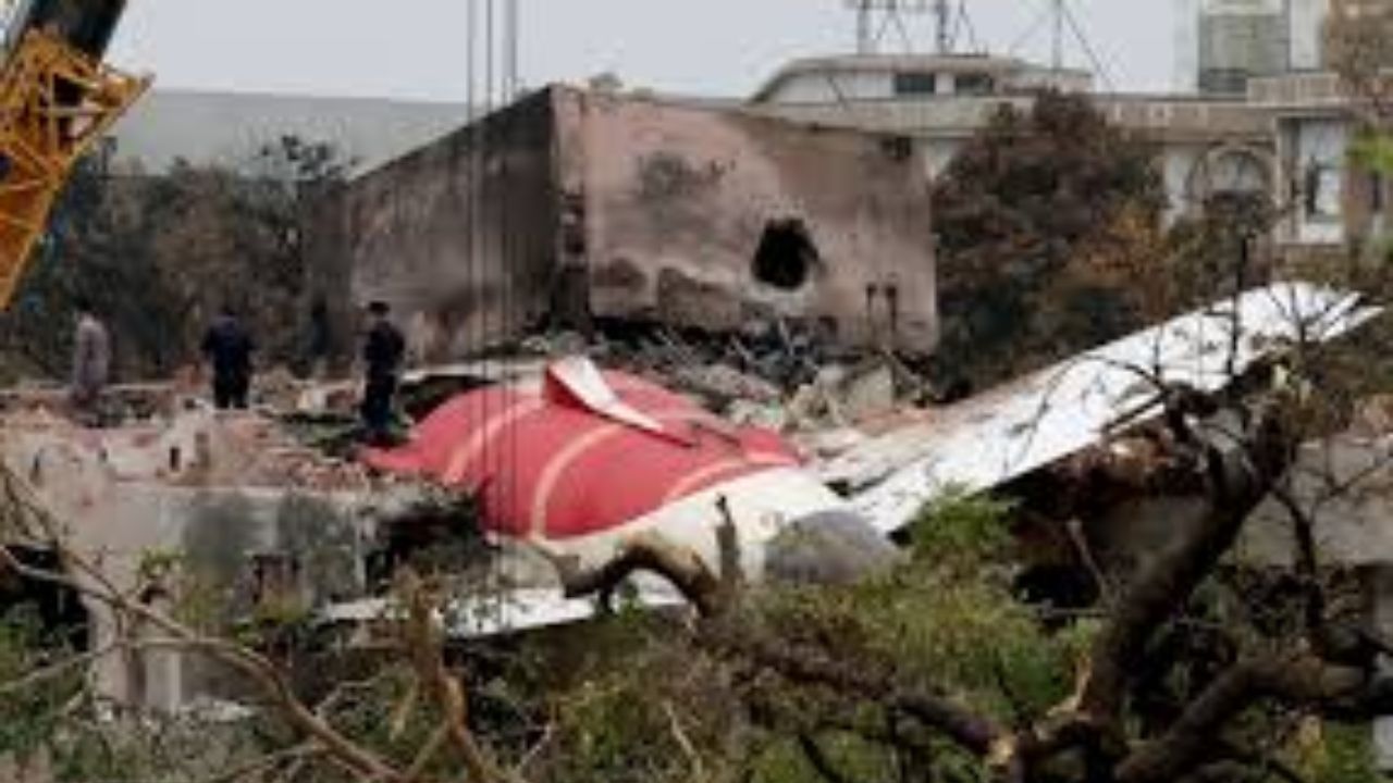 Air India Crash: One Mayday Alert, Focus on Fuel Control Switches — What We Know So Far