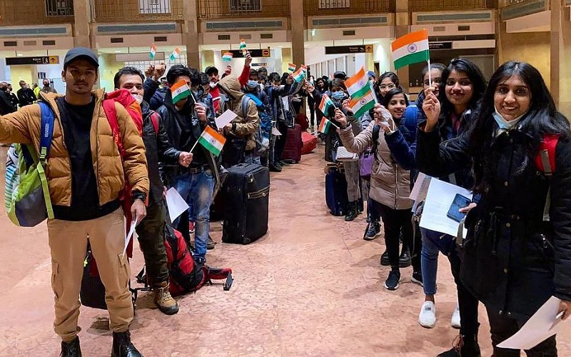 1377 citizens stranded in Ukraine reached India in last 24 hours