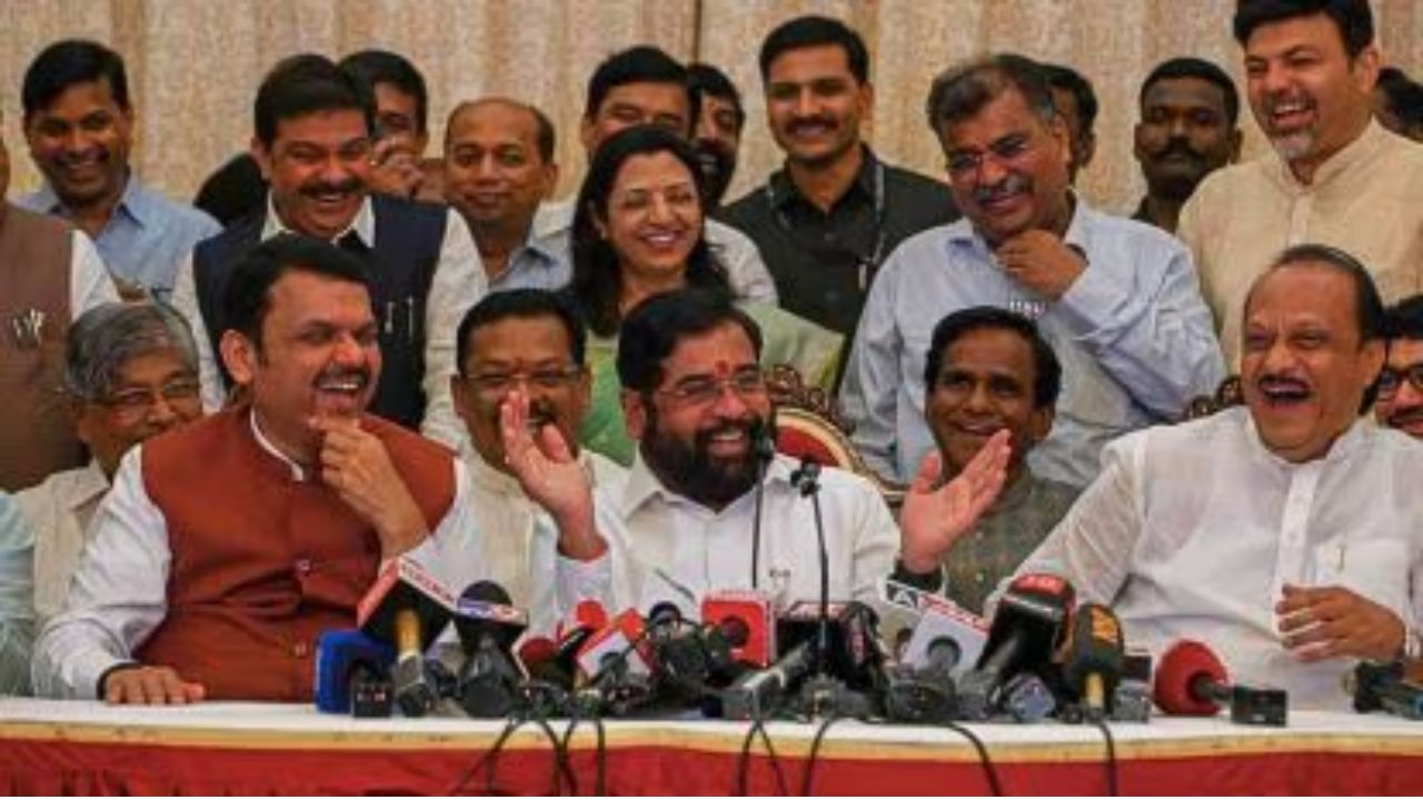 Devendra Fadnavis Stakes Claim to Form Maharashtra Govt with Ajit Pawar and Eknath Shinde