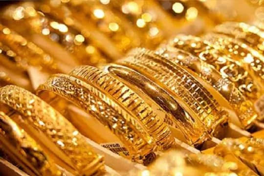 Gold-Silver Weekly Update: Gold became cheaper by Rs 483 and silver by Rs 2,115 this week, prices may increase again in the coming days