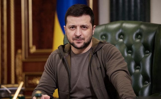 Warning of the President of Ukraine: Zelensky said - the world should be ready for Russian nuclear attack, start collecting anti-radiation medicine