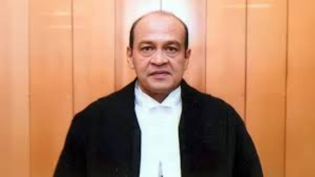 Delhi HC Judge Yashwant Varma Row: Fire Services Chief Clarifies ‘Never Said No Cash Found’ in Raid