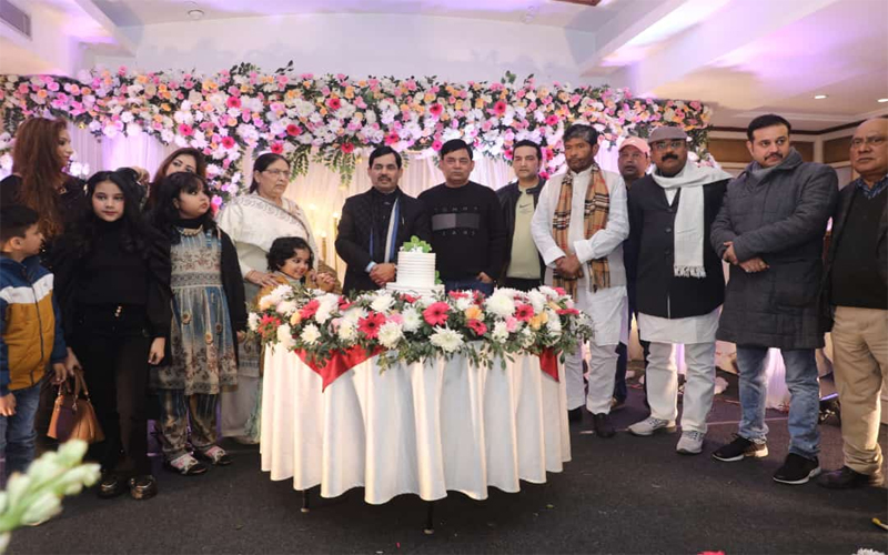 Exclusive Celebration: Syed Mustafa Hussain's Birthday Gala at Hotel Chanakya Attracts Political Heavyweights
