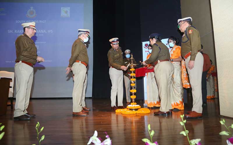 Delhi Police chief launches E-learning platform ‘Unnati’ for youth to get training, jobs
