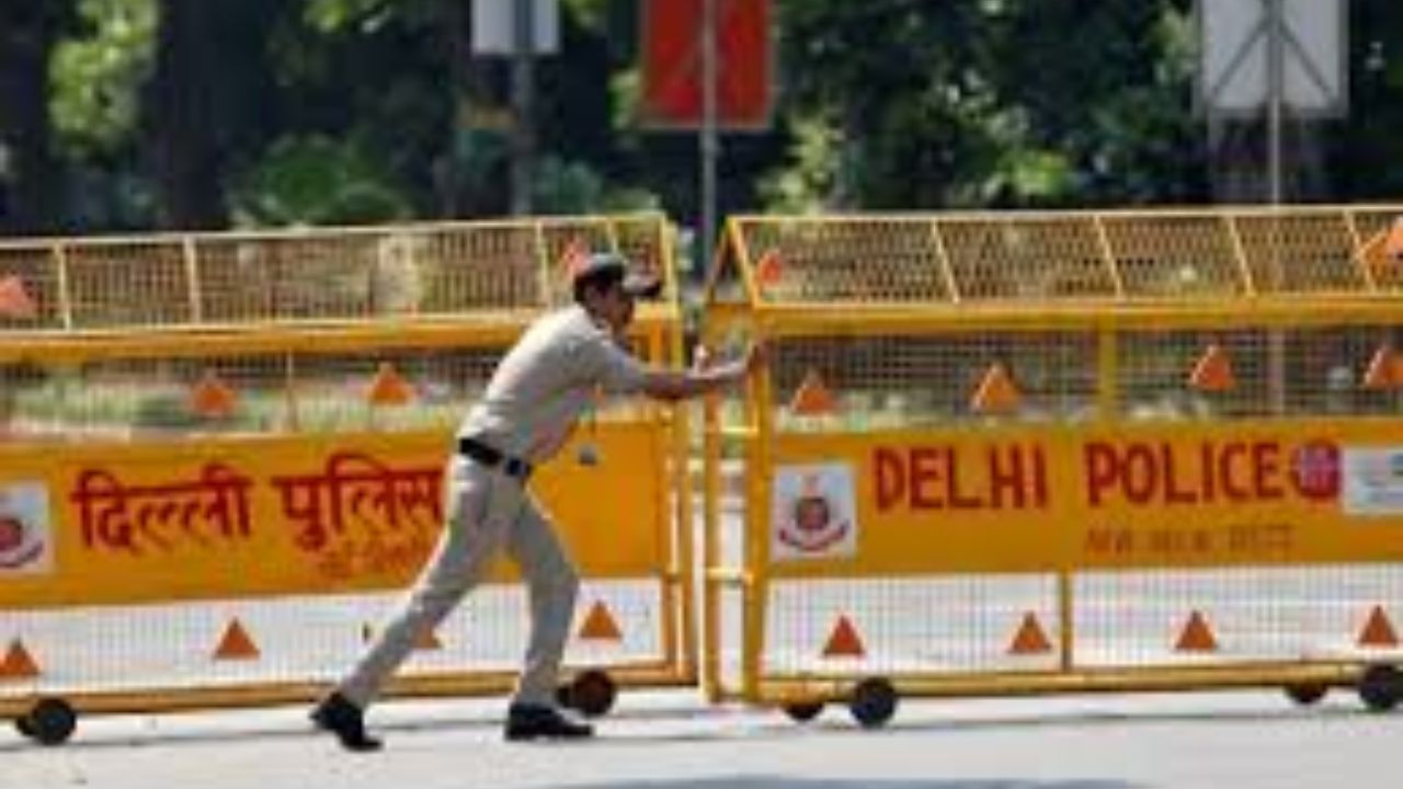 Security Tightened at New Delhi Railway Station Ahead of Independence Day