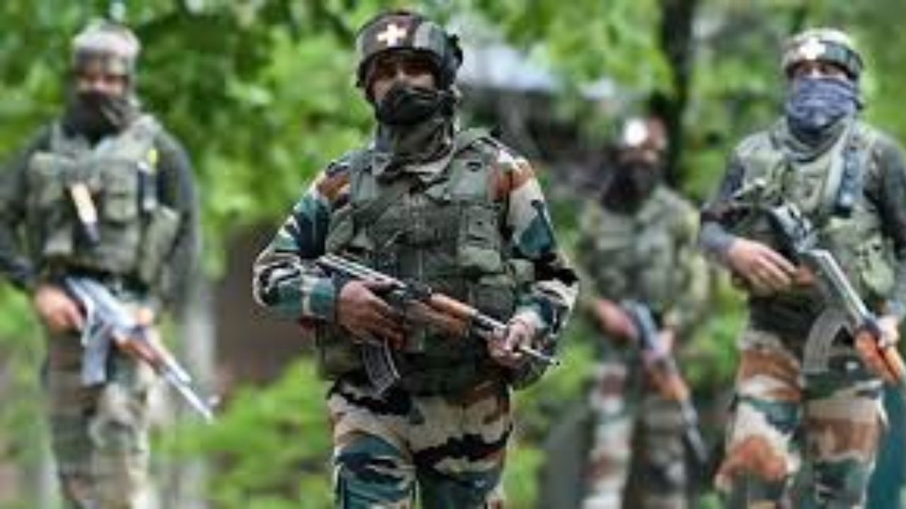 In J&K's ongoing Kishtwar, one soldier killed, two were injured in an encounter with terrorists
