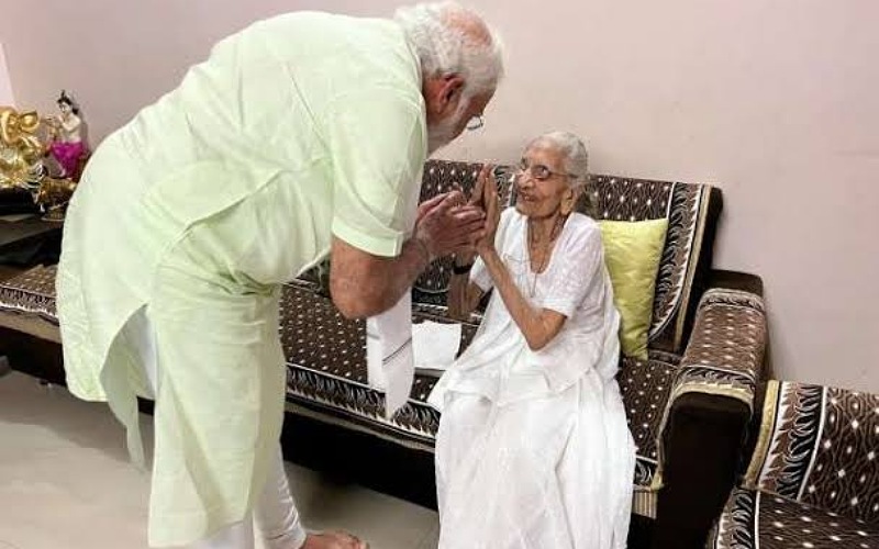 PM Modi meets his mother Heeraben Modi in Gandhinagar