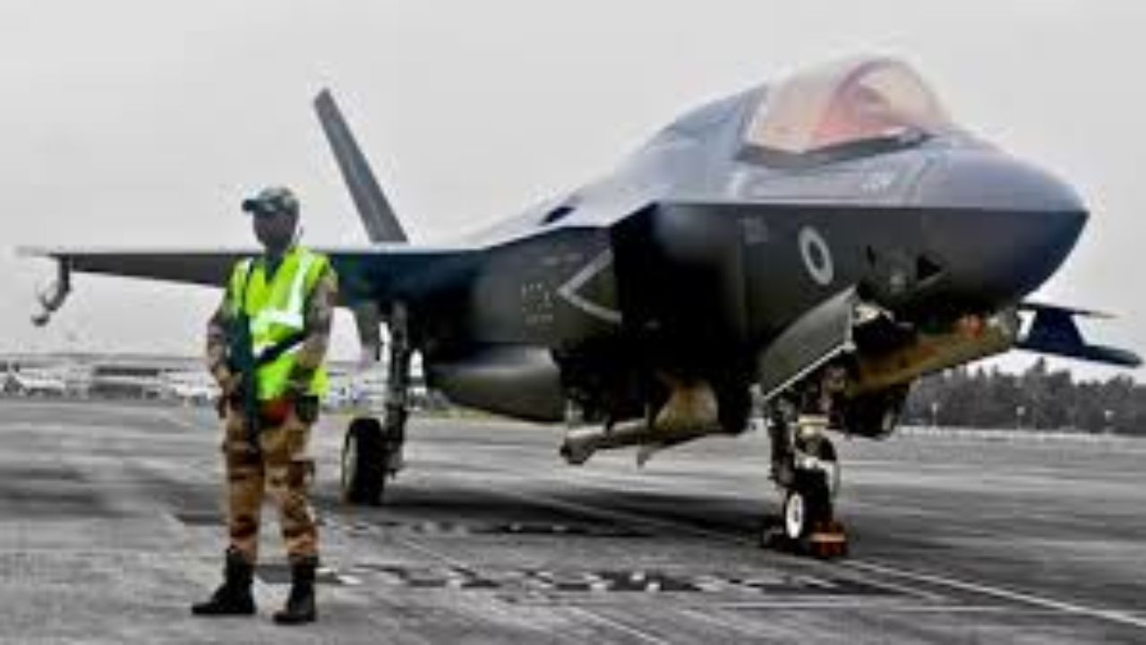 UK F-35B Stranded in Kerala to Be Dismantled & Airlifted Back, Repair Team Delayed