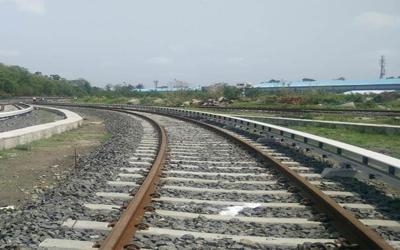 Indian Railways’ Kolkata Metro plans to replace steel third rail with composite Aluminium third rail