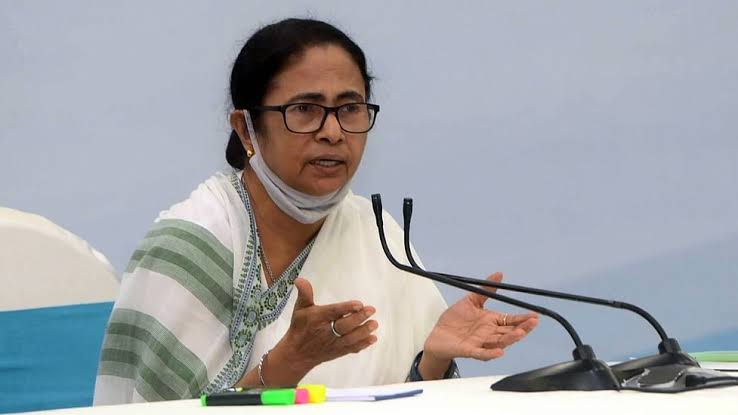 Mamta Banerjee's two ministers trapped in SSC scam