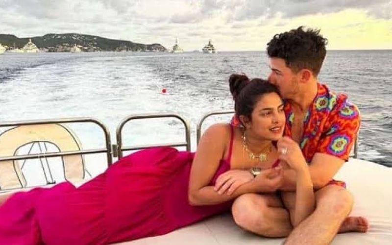 Priyanka Chopra may not be a part of 'Jee Le Zara'