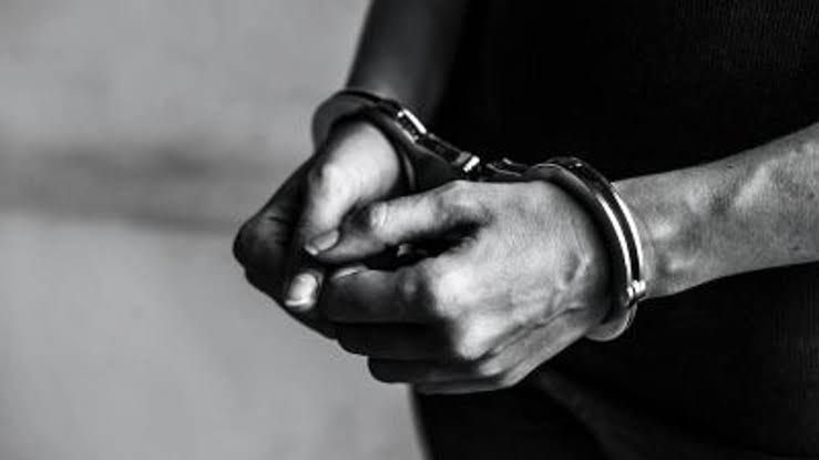 Karnataka News: Policeman stole Rs 10 lakh from seized amount in Karnataka, arrested
